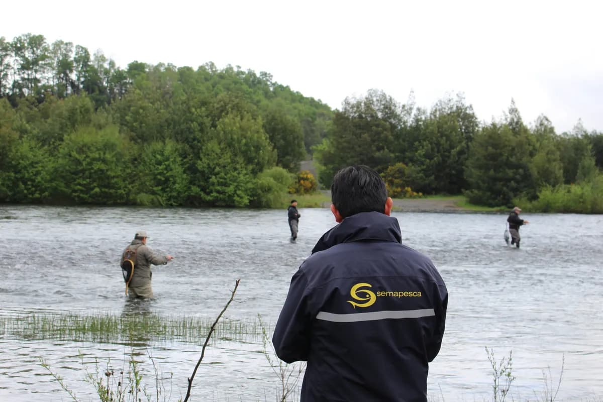 Inicio de la temporada de pesca recreativa en Los Ríos