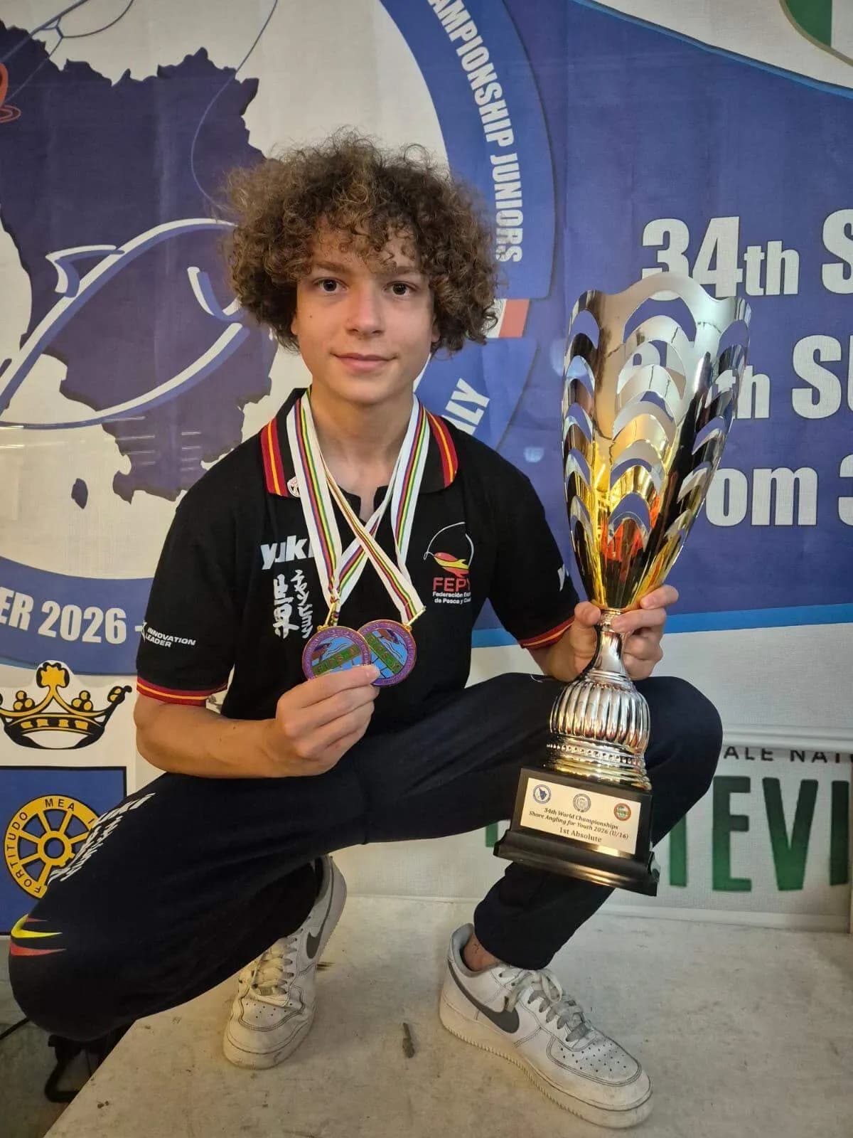 Enol González: Doble campeón mundial de pesca a los 15 años